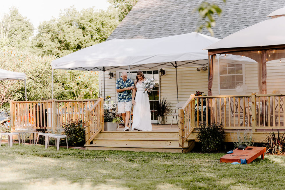 Backyard Micro Wedding in Delmar, New York / Hudson Valley